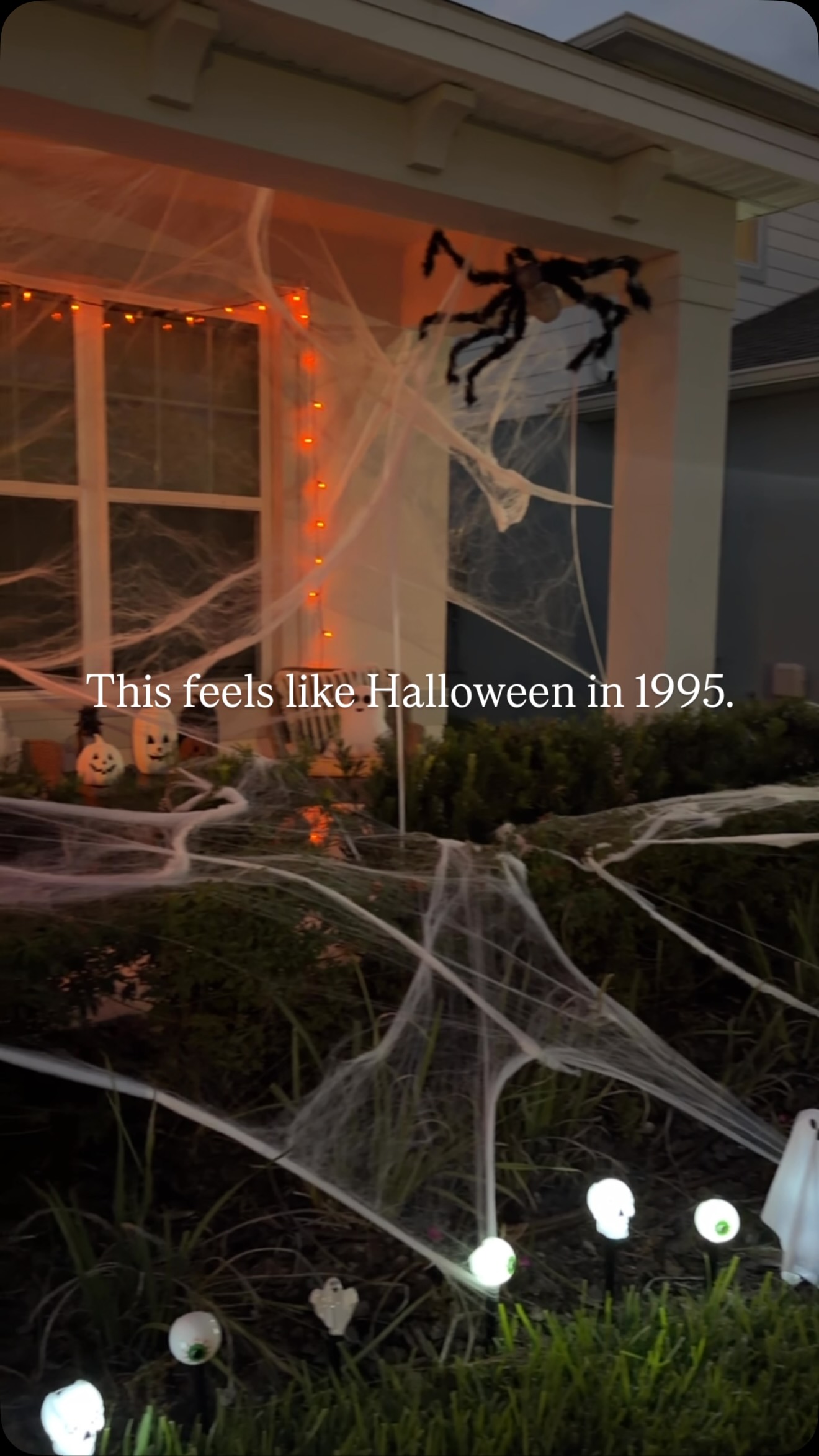 Anyone else? 

#90s #vintagehalloween #80sbaby90skid #halloween