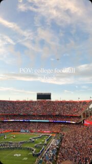 The Swamp 🐊 
College football 🏈 🫶 
Best Sumrall speech 👌 
Gators win 🏆 😍♥️

It’s fall y’all!!! 🤩😍🥳🫶👌🏉🏟️🏈

#gators🐊 #theswamp #secfootball #collegefootballsaturday