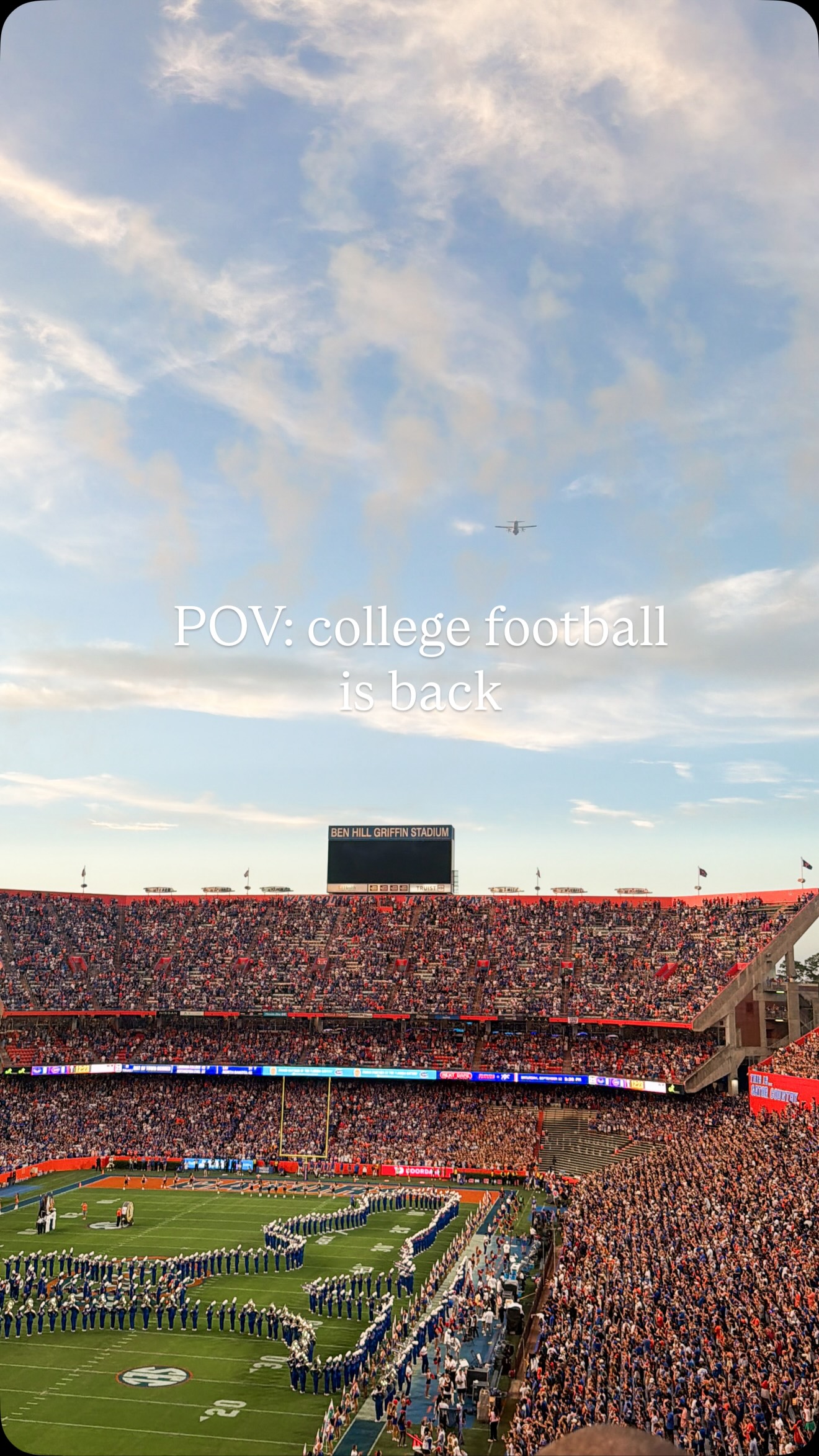 The Swamp 🐊 
College football 🏈 🫶 
Best Sumrall speech 👌 
Gators win 🏆 😍♥️

It’s fall y’all!!! 🤩😍🥳🫶👌🏉🏟️🏈

#gators🐊 #theswamp #secfootball #collegefootballsaturday