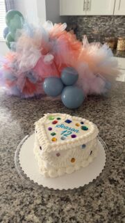 Season 12 🎂 
10/10 recommend a resort weekend party & bringing all essentials ✨ 

For all the details be sure to follow along. I’ll be posting the deets later this week ☺️

#season12birthday #happybirthday #tweenbirthday #12thbirthday #girlsparties